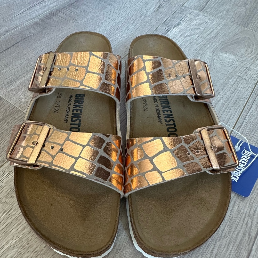 New Birkenstock Unisex Adult Arizona Gator Gleam sandals